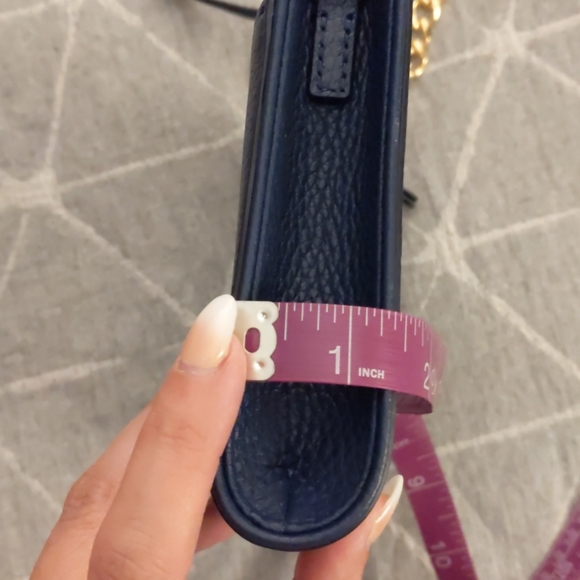 Navy blue Tory Burch zip closure purse - Picture 8 of 8